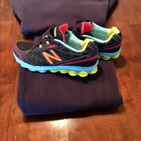 🚫SOLD🚫New Balance Training Shoes🏃🏽‍♀️ - Picture 5 of 8